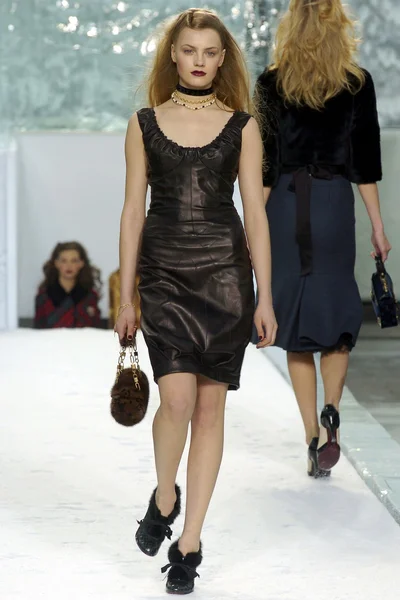 Look 7